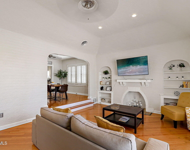 1104 Madeline Drive - Photo Thumbnail 8