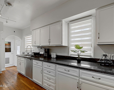 1104 Madeline Drive - Photo Thumbnail 15