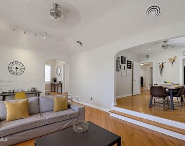 1104 Madeline Drive - Photo Thumbnail 9