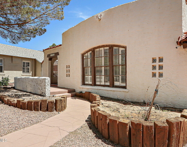 1104 Madeline Drive - Photo Thumbnail 3