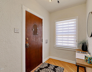 1104 Madeline Drive - Photo Thumbnail 5