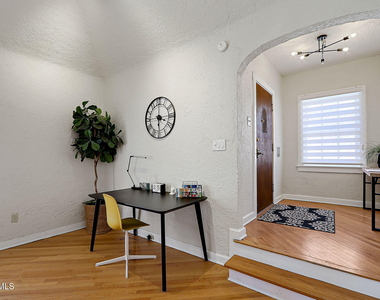 1104 Madeline Drive - Photo Thumbnail 7
