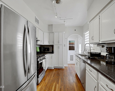 1104 Madeline Drive - Photo Thumbnail 16