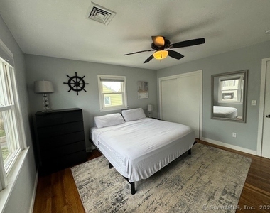 72 Ocean View Street - Photo Thumbnail 17