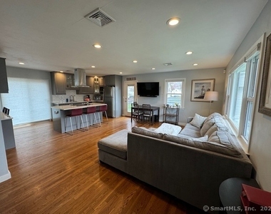 72 Ocean View Street - Photo Thumbnail 1