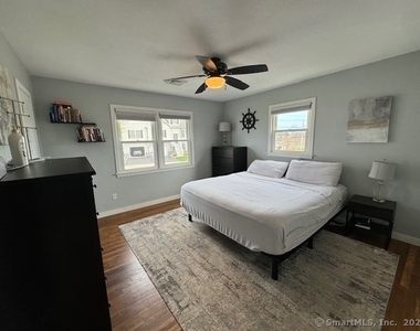 72 Ocean View Street - Photo Thumbnail 16