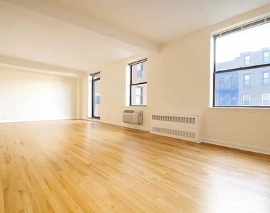 201 East 12th Street - Photo Thumbnail 2
