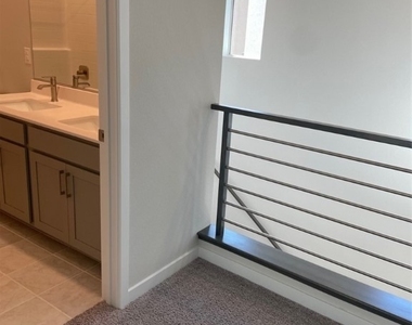 145 Medianoche Street - Photo Thumbnail 16