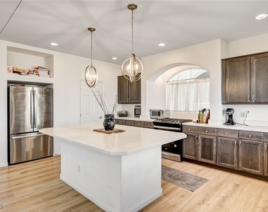 6328 Rock Stream Lane - Photo Thumbnail 16
