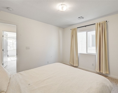 6328 Rock Stream Lane - Photo Thumbnail 34