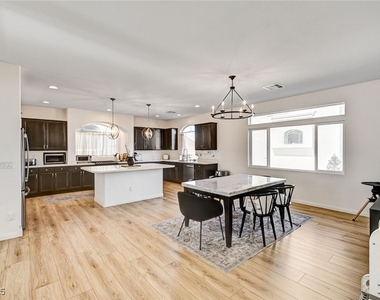 6328 Rock Stream Lane - Photo Thumbnail 11