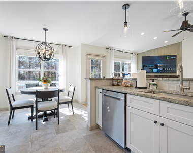 17 Northridge Drive - Photo Thumbnail 9