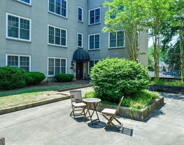 28 Collier Road Nw - Photo Thumbnail 17