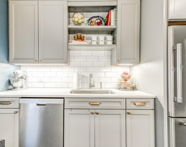 28 Collier Road Nw - Photo Thumbnail 6