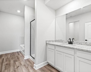 809 Calhoun Drive - Photo Thumbnail 9