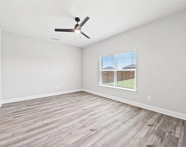 809 Calhoun Drive - Photo Thumbnail 10