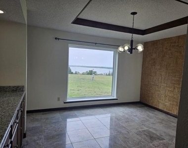 3921 Whiterock Trail - Photo Thumbnail 24
