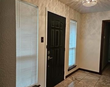 3921 Whiterock Trail - Photo Thumbnail 34