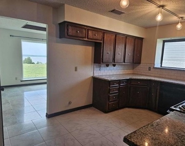 3921 Whiterock Trail - Photo Thumbnail 21