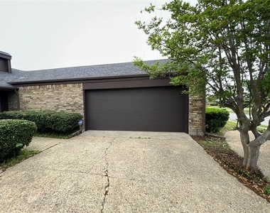 3921 Whiterock Trail - Photo Thumbnail 6