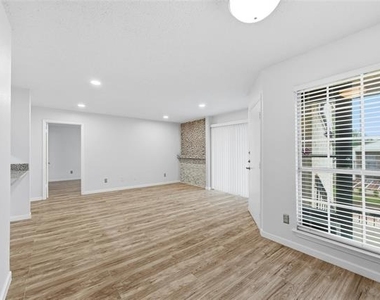 12482 Abrams Road - Photo Thumbnail 5