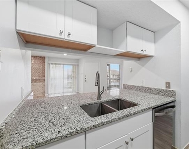 12482 Abrams Road - Photo Thumbnail 9