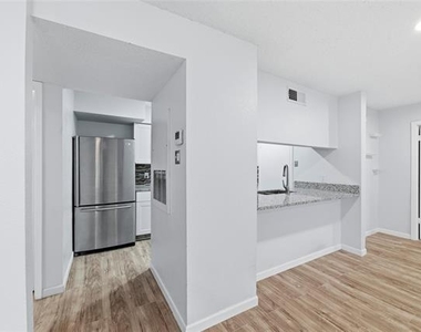 12482 Abrams Road - Photo Thumbnail 6