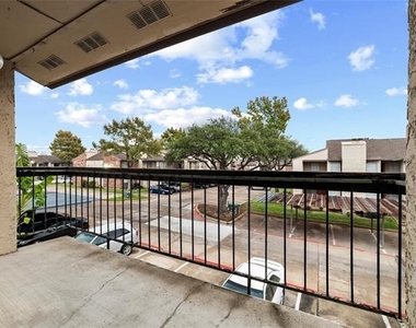 12482 Abrams Road - Photo Thumbnail 21