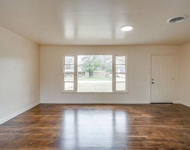 4315 Mackey Drive - Photo Thumbnail 6