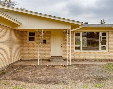 4315 Mackey Drive - Photo Thumbnail 1
