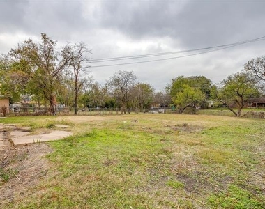 4315 Mackey Drive - Photo Thumbnail 18