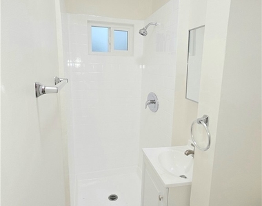 3408 Sunset Boulevard - Photo Thumbnail 11