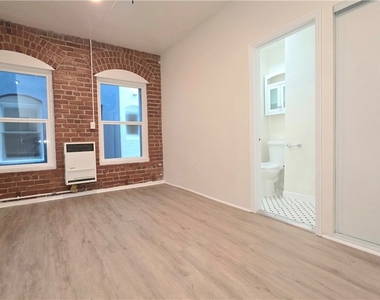 3408 Sunset Boulevard - Photo Thumbnail 3