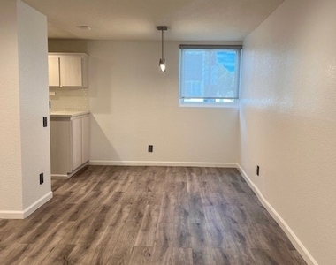 22041 Costanso - Photo Thumbnail 6