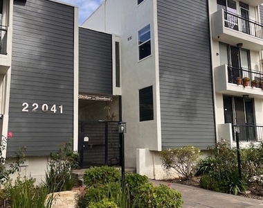 22041 Costanso - Photo Thumbnail 3