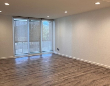22041 Costanso - Photo Thumbnail 9