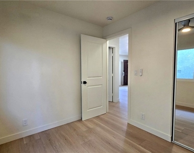 15917 Prairie - Photo Thumbnail 5
