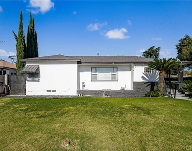 587 E Arrow - Photo Thumbnail 4