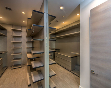 658 N Edinburgh Avenue - Photo Thumbnail 20
