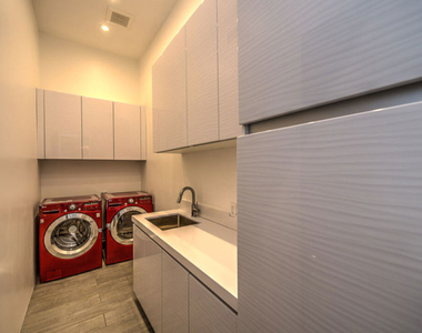 658 N Edinburgh Avenue - Photo Thumbnail 26
