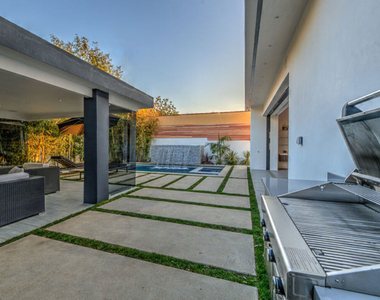 658 N Edinburgh Avenue - Photo Thumbnail 22