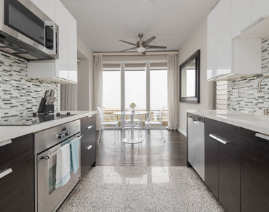 18065 Coastline Drive - Photo Thumbnail 6