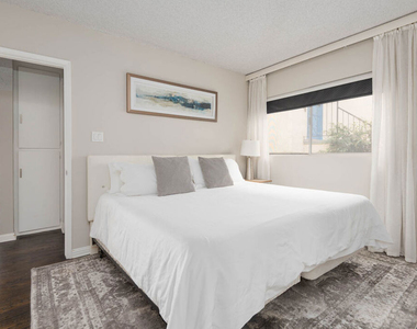 18065 Coastline Drive - Photo Thumbnail 16