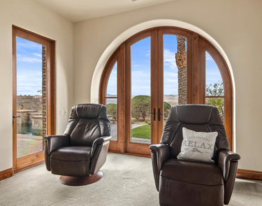 31 Hillcrest Drive - Photo Thumbnail 43