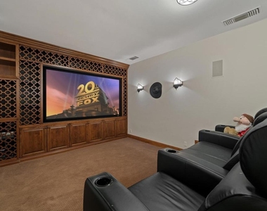 31 Hillcrest Drive - Photo Thumbnail 8