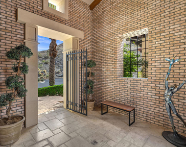 31 Hillcrest Drive - Photo Thumbnail 12