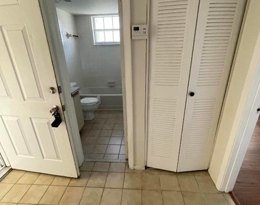 1550 Se Royal Green Circle - Photo Thumbnail 2