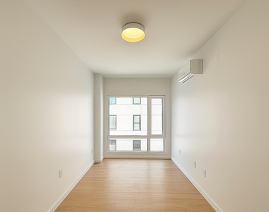 333 Linden Boulevard - Photo Thumbnail 8
