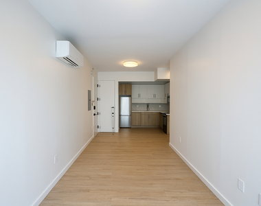 333 Linden Boulevard - Photo Thumbnail 2