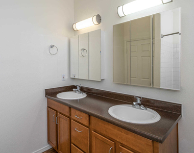 16340 N.e. 83rd Street - Photo Thumbnail 15